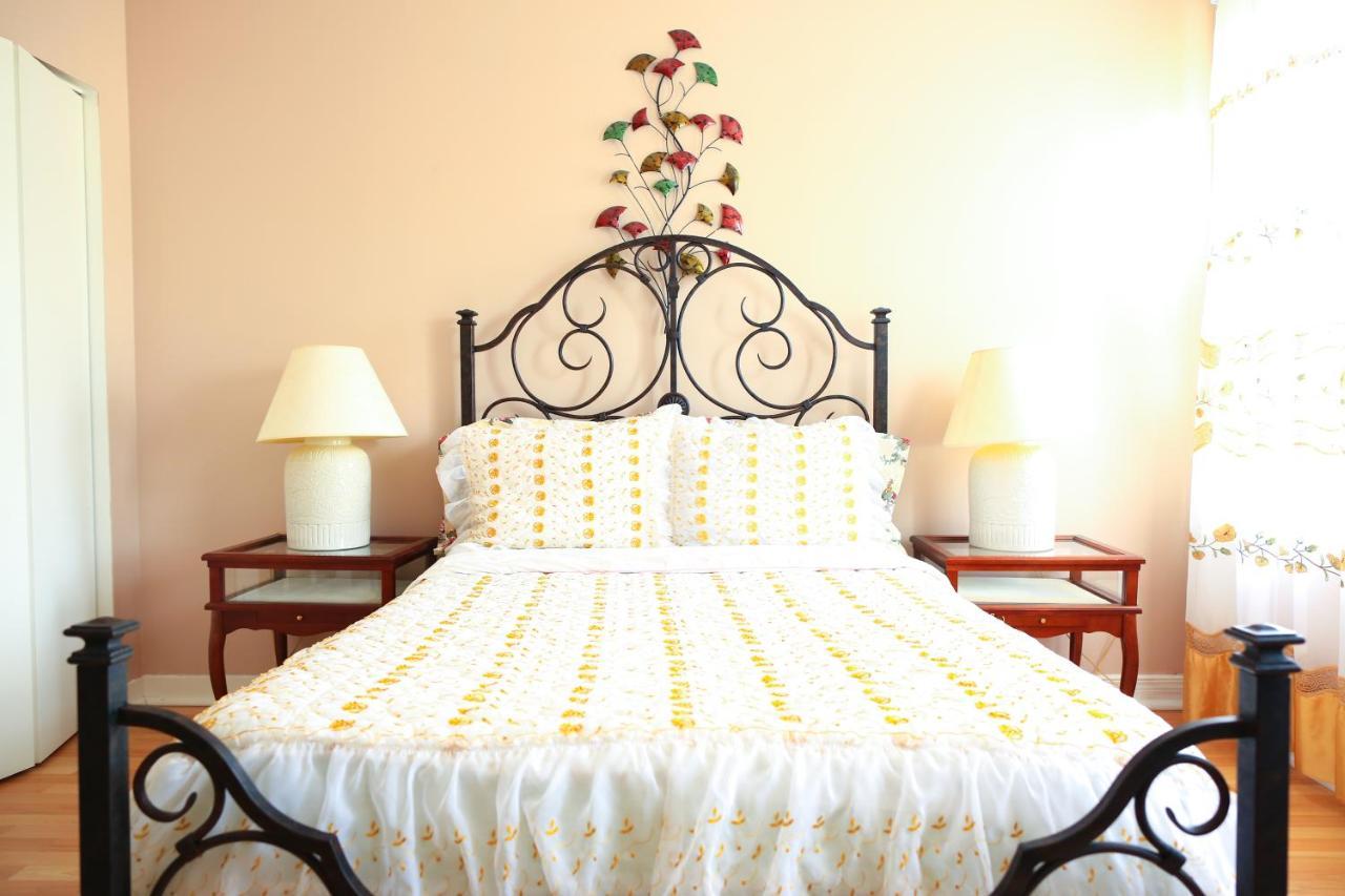 Le 227 Laurier B&B 가티노 외부 사진